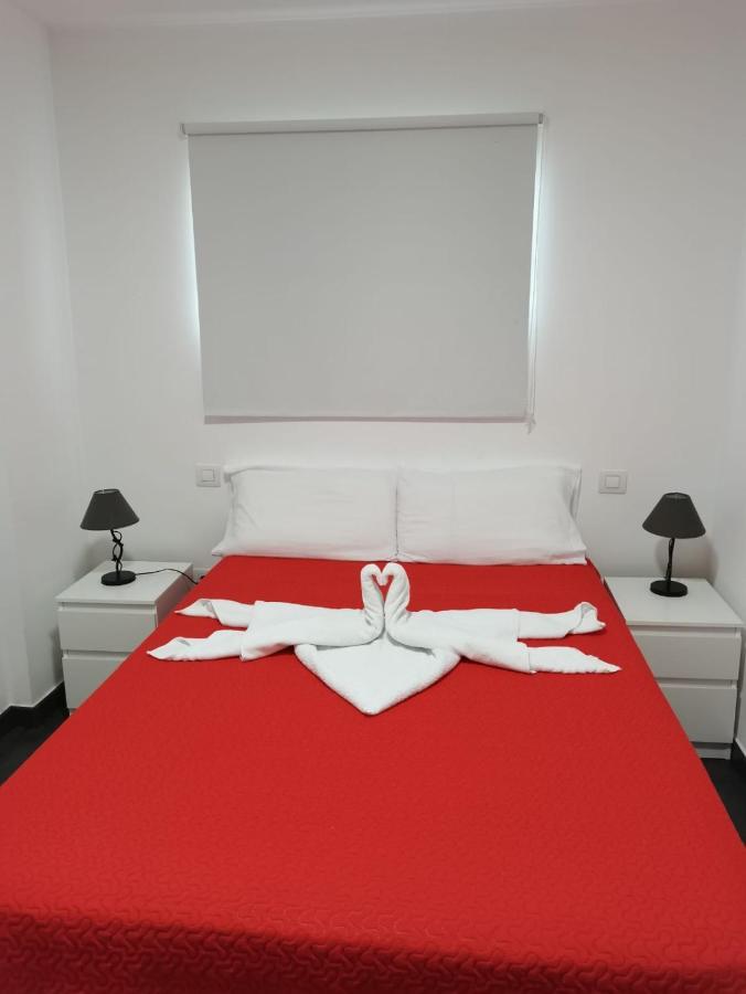 Apartament 5' Cc Yumbo ซานบาร์โตโลเม ภายนอก รูปภาพ